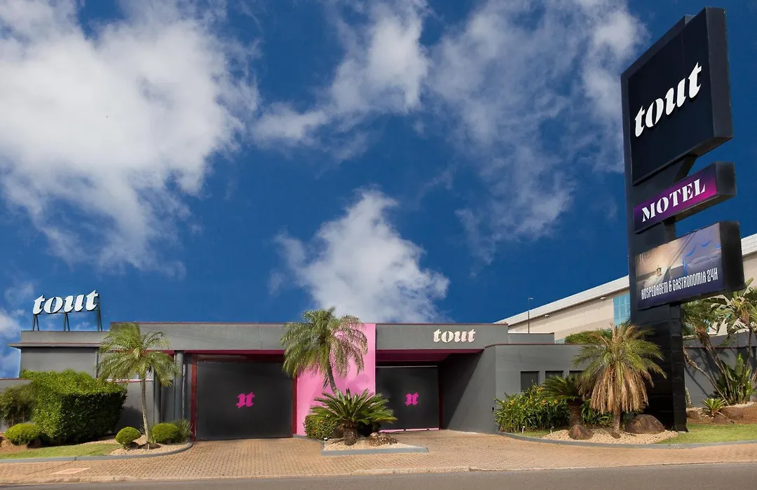 Tout Motel (Adults Only)-1