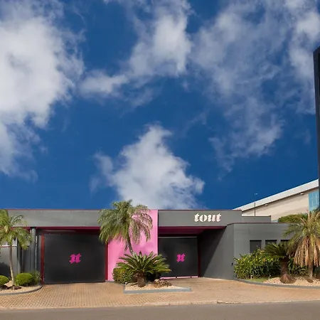 Tout Motel (Adults Only)-2